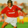 Caniggia wearing SL Benfica 1994-95 shirt