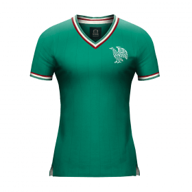 Mexico | El Tri | Woman
